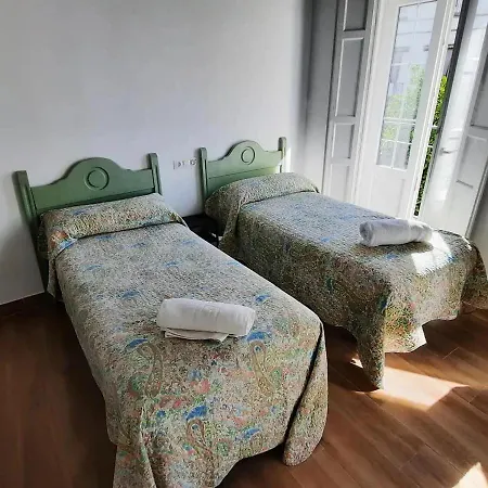El Alcazar De Jerez 4* חרז